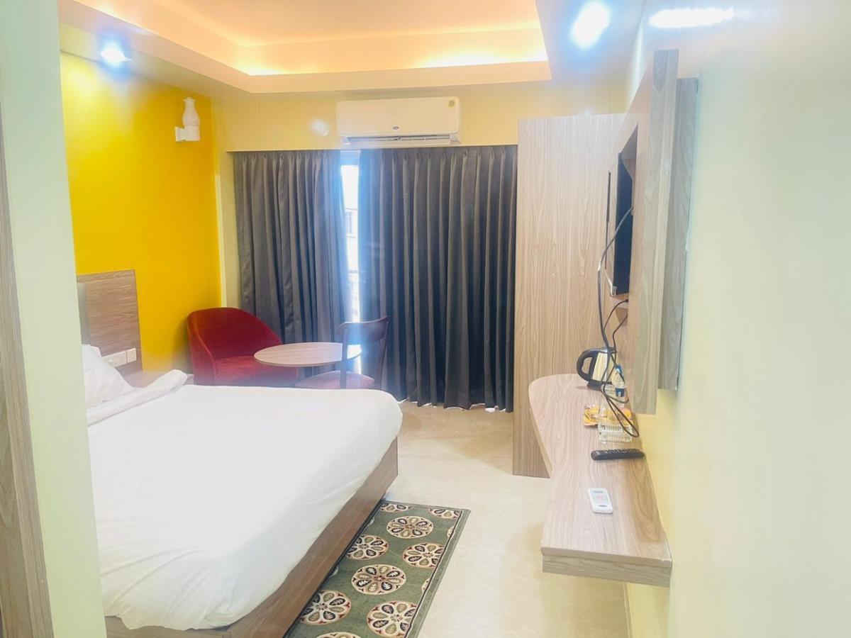 Royal Beach International بوري المظهر الخارجي الصورة