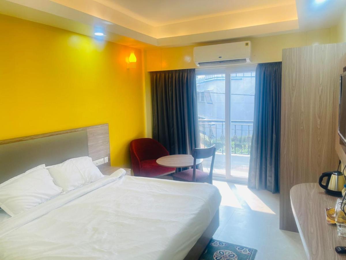 Royal Beach International بوري المظهر الخارجي الصورة