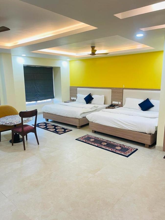 Royal Beach International بوري المظهر الخارجي الصورة