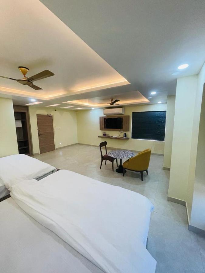 Royal Beach International بوري المظهر الخارجي الصورة