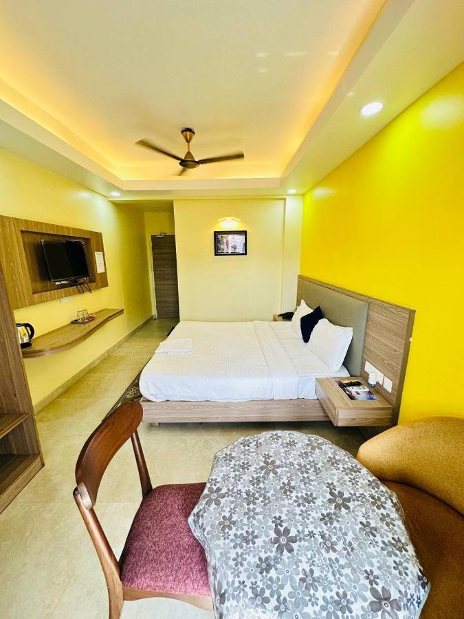 Royal Beach International بوري المظهر الخارجي الصورة